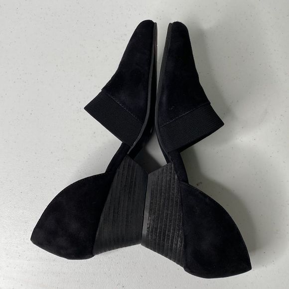 Eileen Fisher Black Hilly Suede d'Orsay Pump - Picture 13 of 16